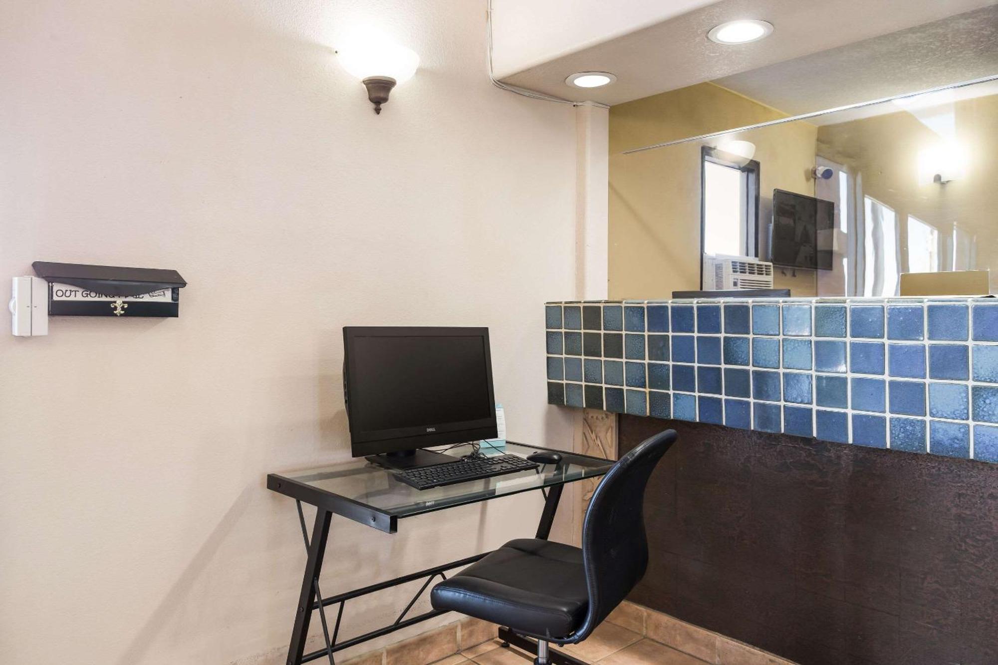 Rodeway Inn Gallup Kültér fotó